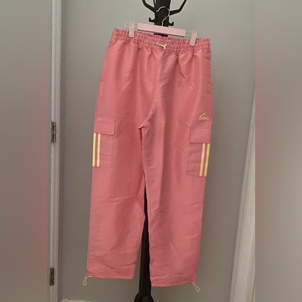 NEW adidas Women’s Sunglass Pack Woven Pants Pink Loose and Breezy Jogger Size L